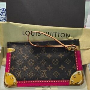 LOUIS VUITTON Limited Edition Wristlet w/Full Inclusion and x2 COAs, EUC